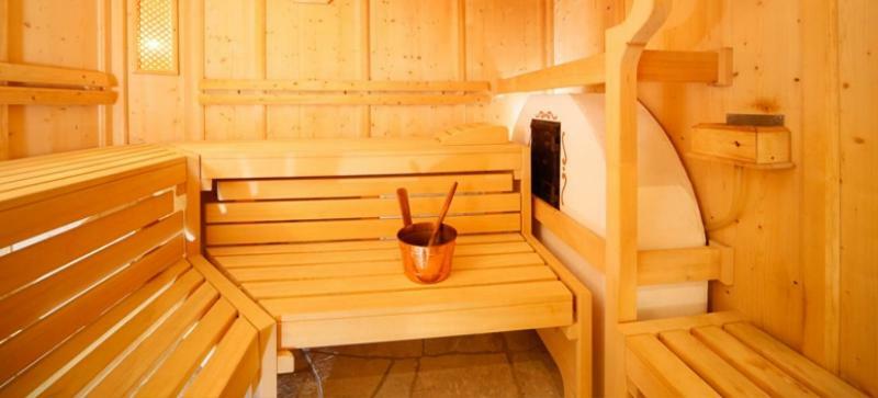 Turmchalet Braies  Exterior photo
